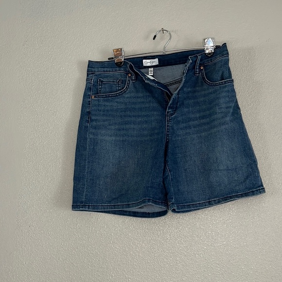 Jessica Simpson Bermuda Shorts - Picture 1 of 2